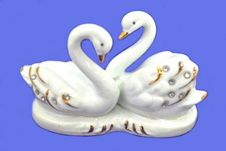 Фигурка "Два лебедя" (55816) (фарфор)      1/200шт.